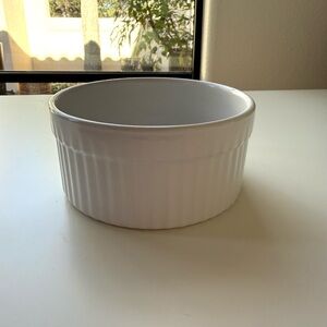 Emile Henry White Fluted Soufflé Dish 6” Wide SIZE 68-15 Fair Condition for Wear